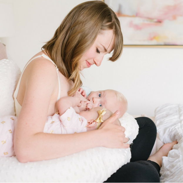 Twin nursing pillow