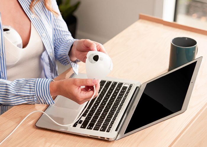 Momcozy M5 Smart Wearable Breast Pump