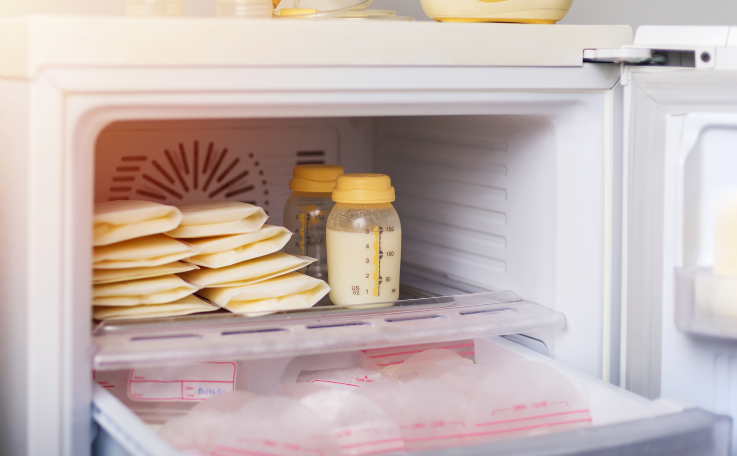 Breast milk storage: How to store fresh and leftover milk